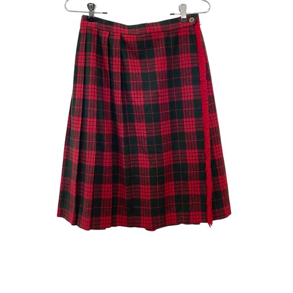 Vintage 60s Women's Red Green Plaid Size XS Wool Fringe Pleated Wrap Short Skirt - Picture 1 of 7